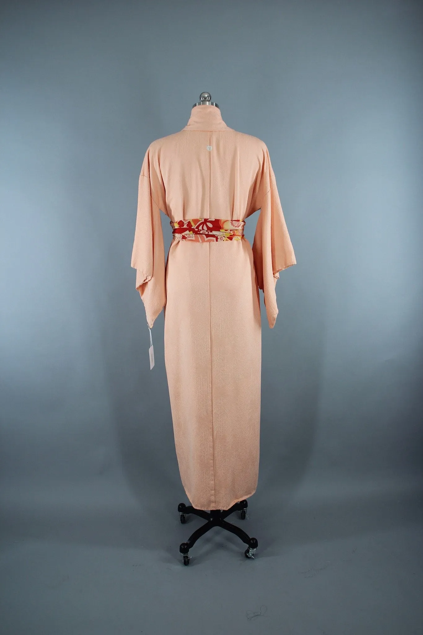 1950s Vintage Silk Kimono Robe in Pastel Peach with Woven Trees