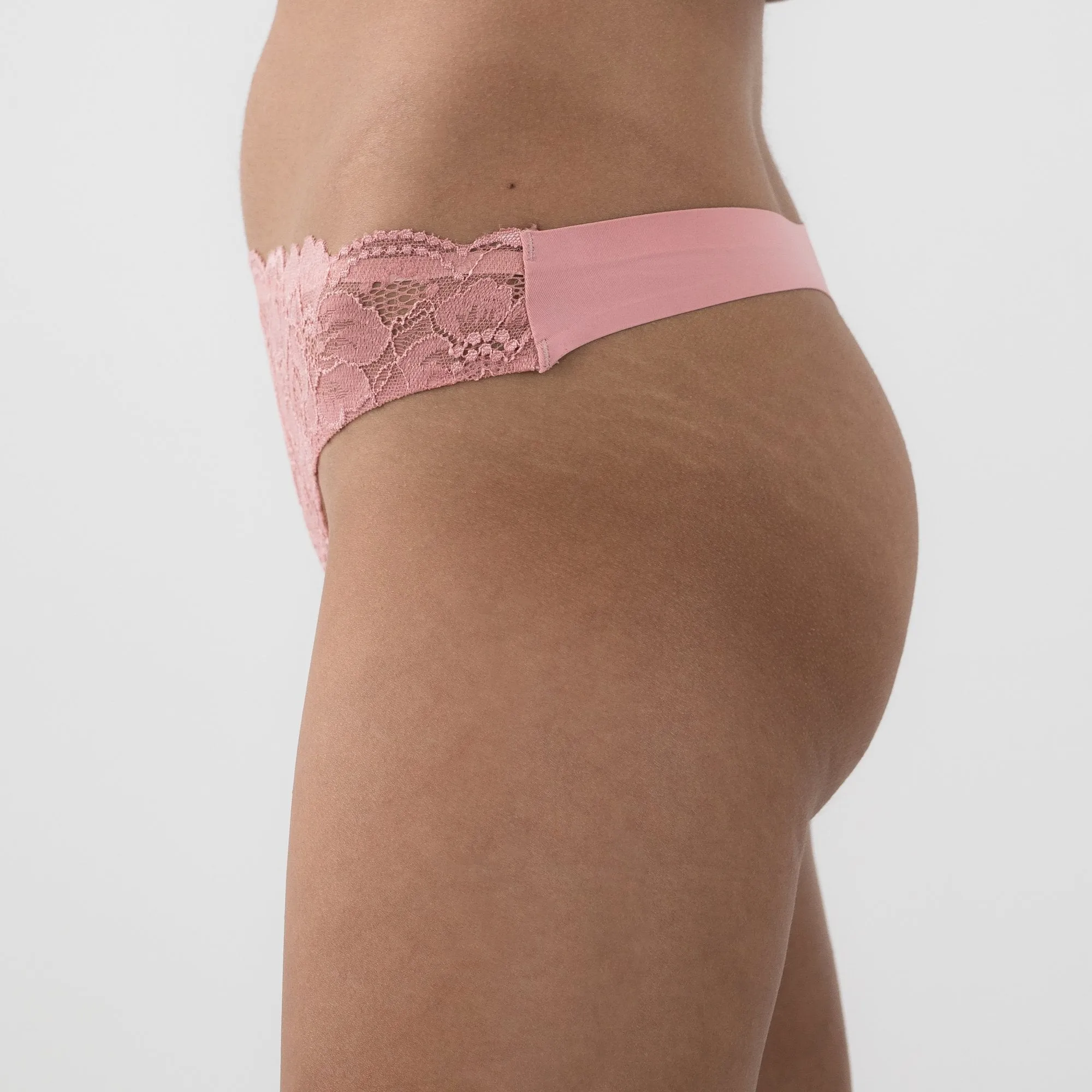 Lace Front Seamless Thong - Rosé