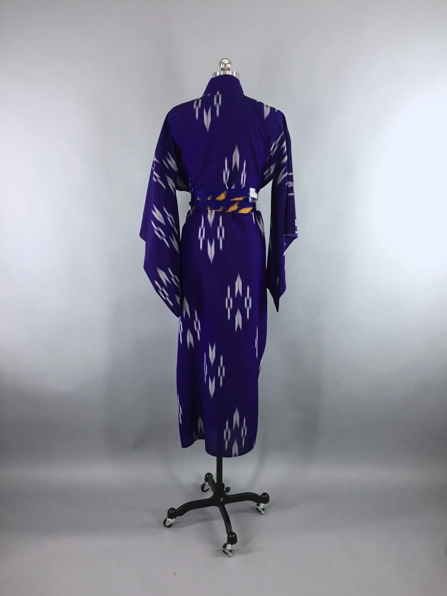 Vintage 1940s Silk Kimono Robe / Blue Purple Ikat Silk Gauze