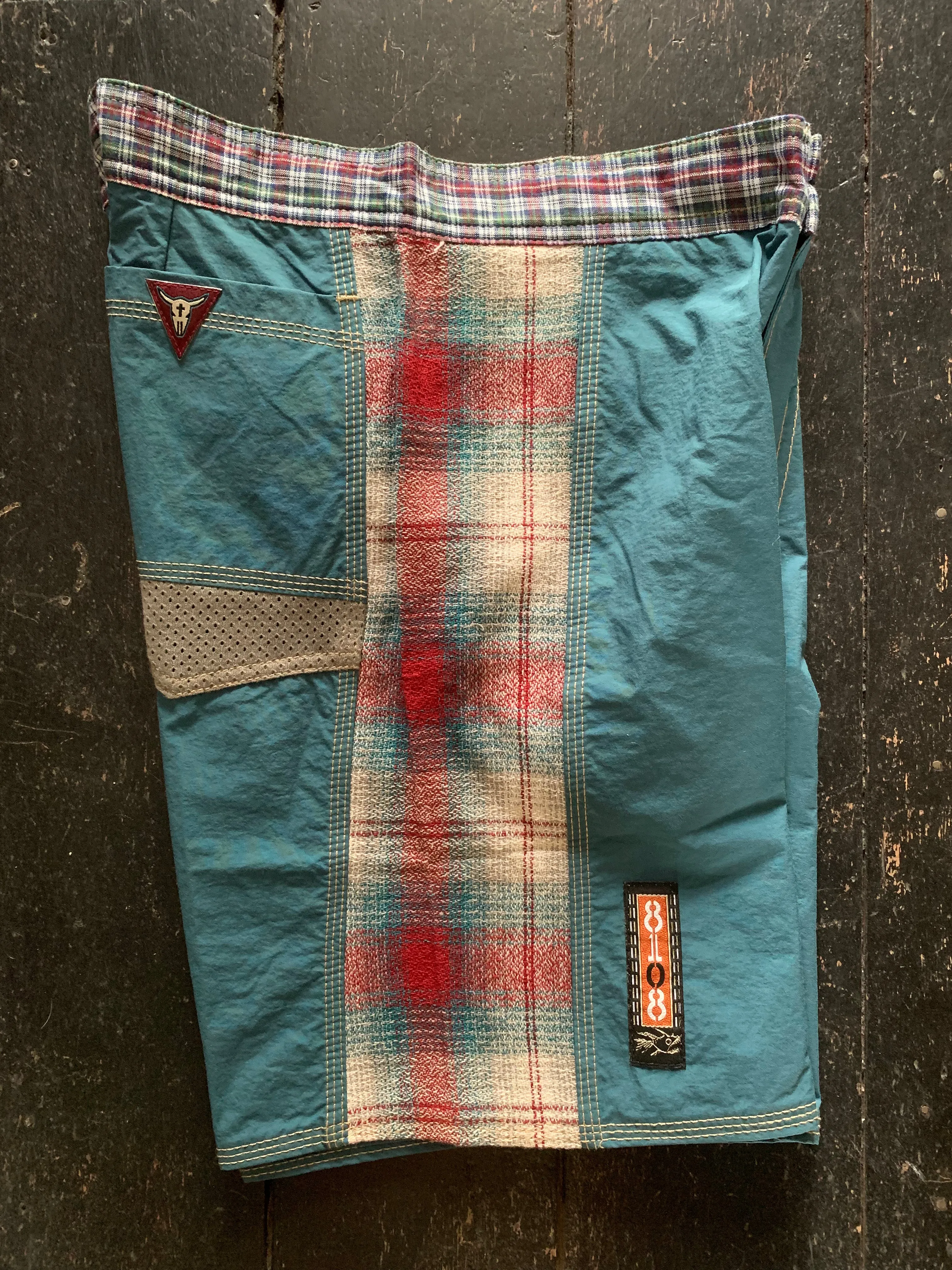 vintage hot tuna board shorts ~ 30"